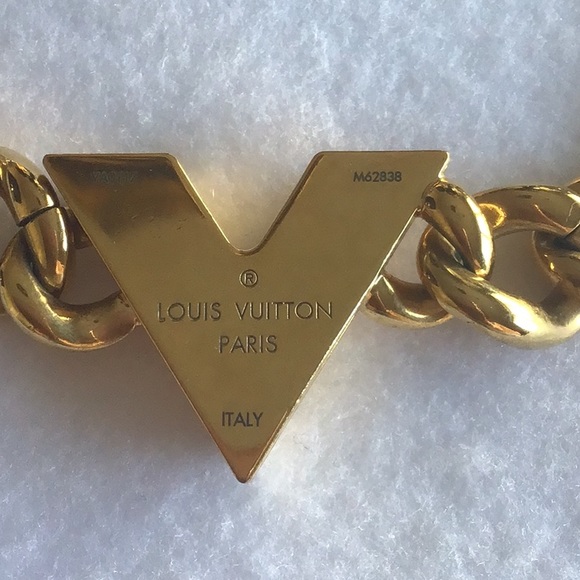 Authentic retired Louis Vuitton necklace - Picture 6 of 8